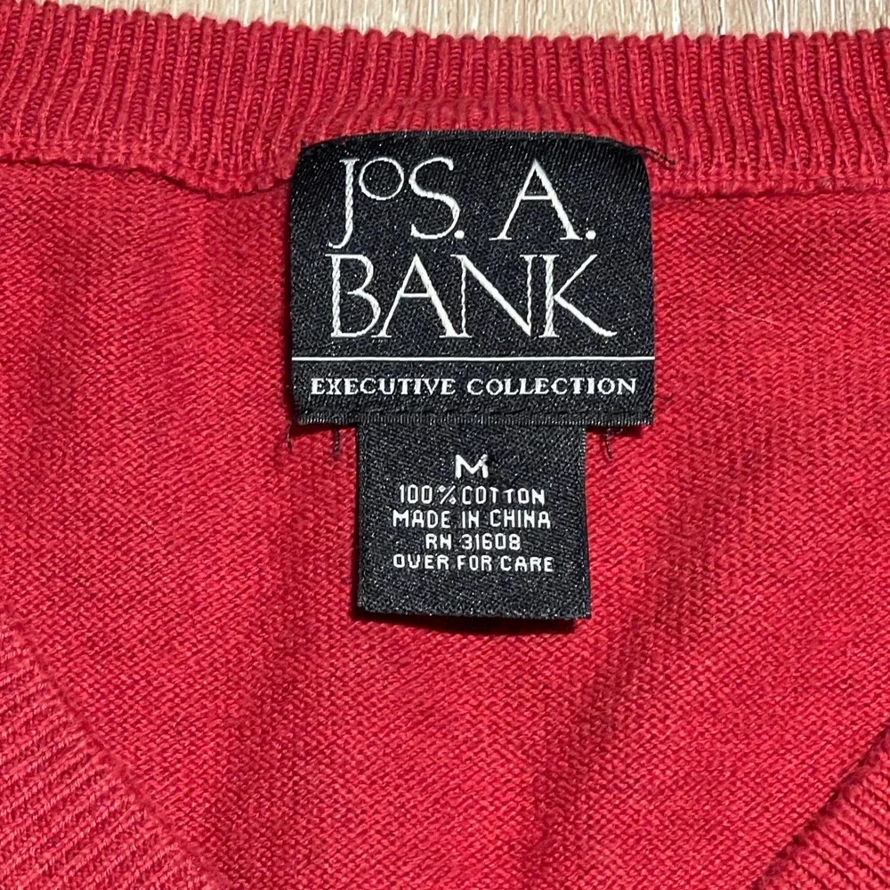 Jos A Bank Executive Collection Mens Argyle V-Neck Sweater Red Cotton Medium EUC